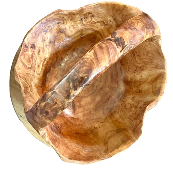 Large vintage carved wooden burled basket bowl. Root wood decorative basket. - Picture 8 of 9